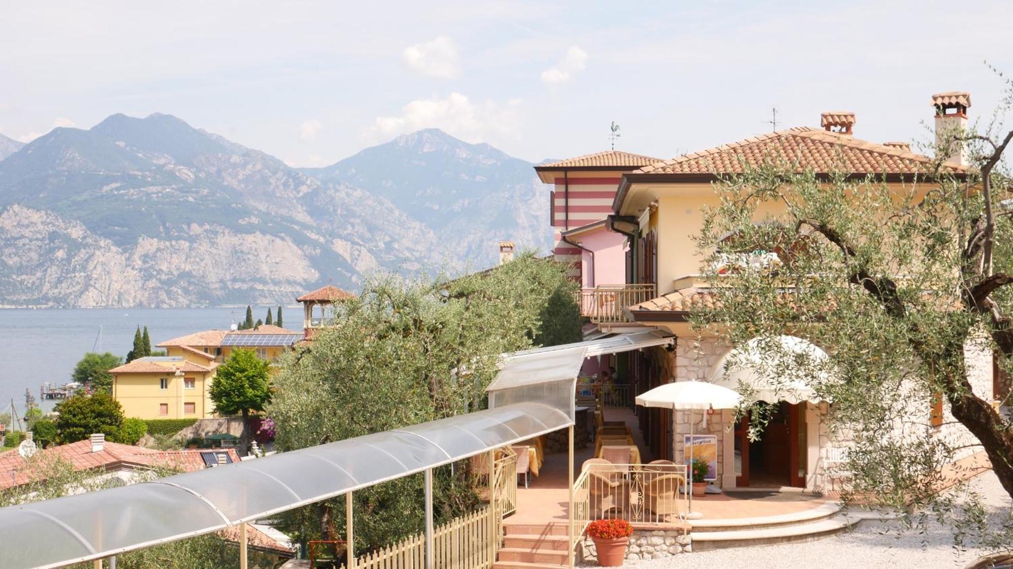Residence Casa Maria Assenza di Brenzone Exterior photo